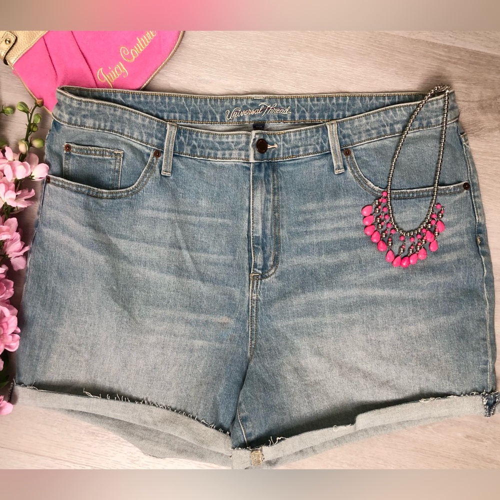 Universal Thread Denim Shortie Shorts Size 22W
